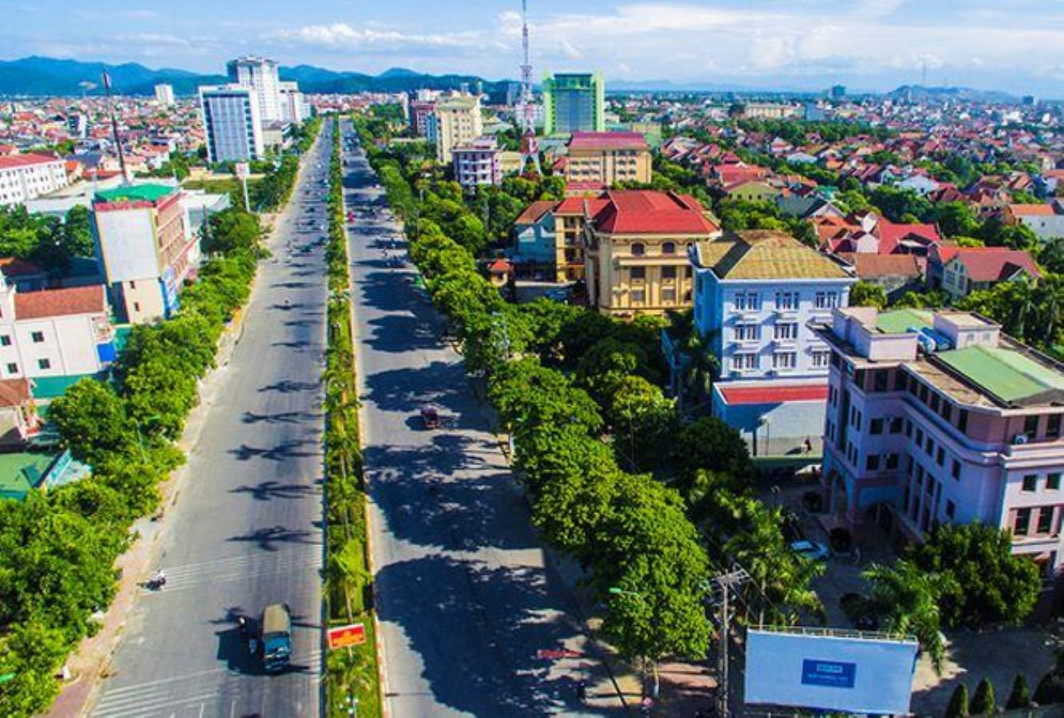 Thời tiết hôm nay (13-6): Miền Bắc nắng nóng trước khi đón đợt mưa lớn